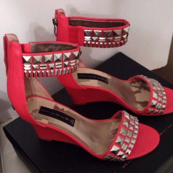 Steve Madden Shoes - Red sandle